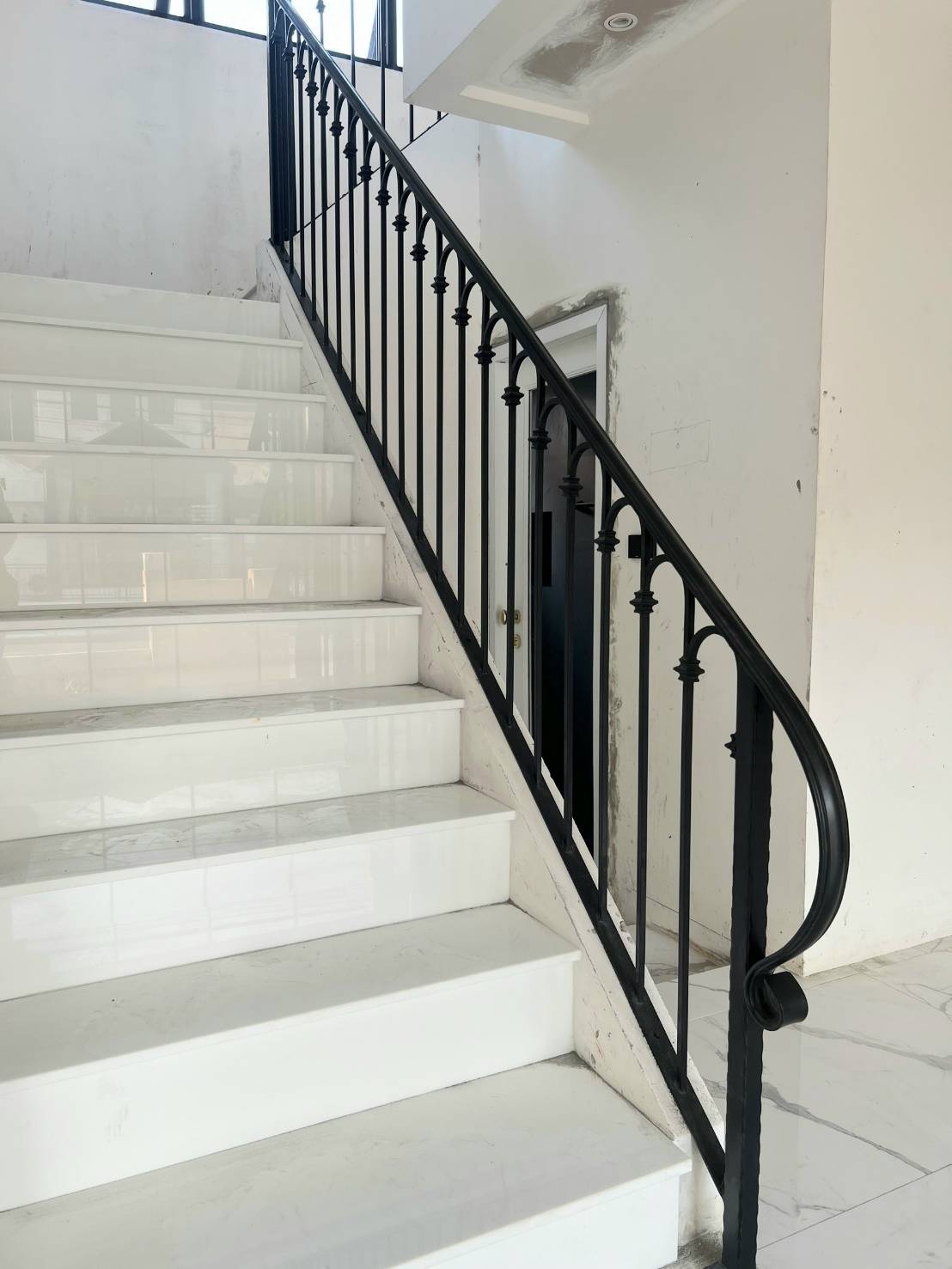 37 - https://tosuwan-wroughtirondesign.com | โตสุวรรณ Wrought Iron Design รับออกแบบและติดตั้งประตู รั้ว ราวบันได กันตก หลังคา เหล็กดัดอิตาลี คุณภาพสูง ดีไซน์หรูหรา มีเอกลักษณ์ บริการในจังหวัดนครปฐมและใกล้เคียง