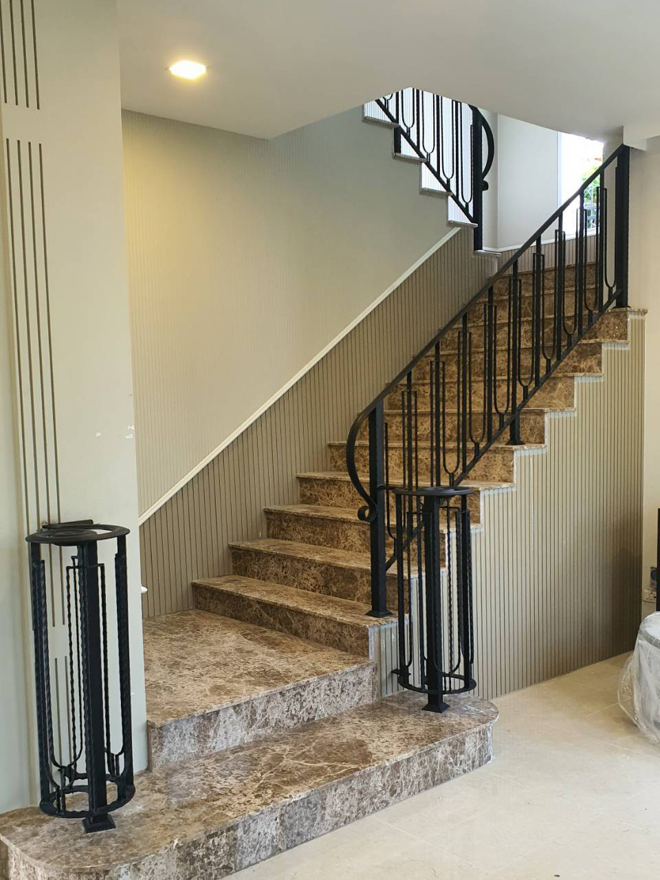 41 - https://tosuwan-wroughtirondesign.com | โตสุวรรณ Wrought Iron Design รับออกแบบและติดตั้งประตู รั้ว ราวบันได กันตก หลังคา เหล็กดัดอิตาลี คุณภาพสูง ดีไซน์หรูหรา มีเอกลักษณ์ บริการในจังหวัดนครปฐมและใกล้เคียง