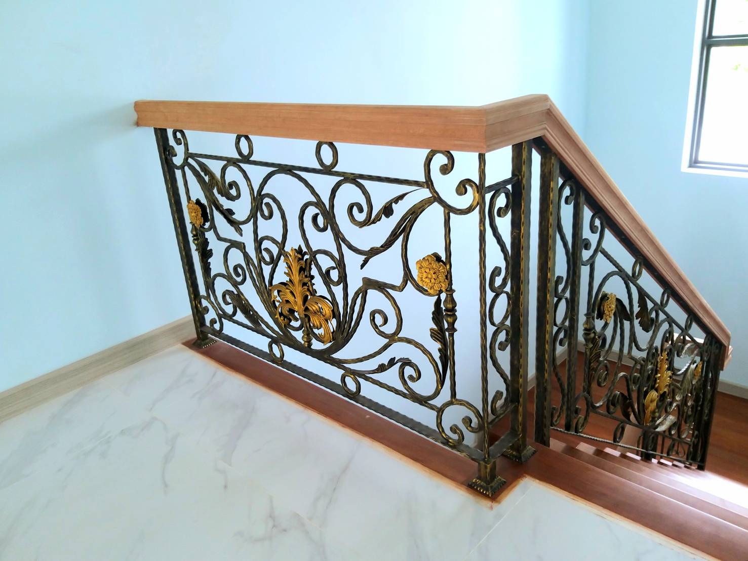 5 - https://tosuwan-wroughtirondesign.com | โตสุวรรณ Wrought Iron Design รับออกแบบและติดตั้งประตู รั้ว ราวบันได กันตก หลังคา เหล็กดัดอิตาลี คุณภาพสูง ดีไซน์หรูหรา มีเอกลักษณ์ บริการในจังหวัดนครปฐมและใกล้เคียง