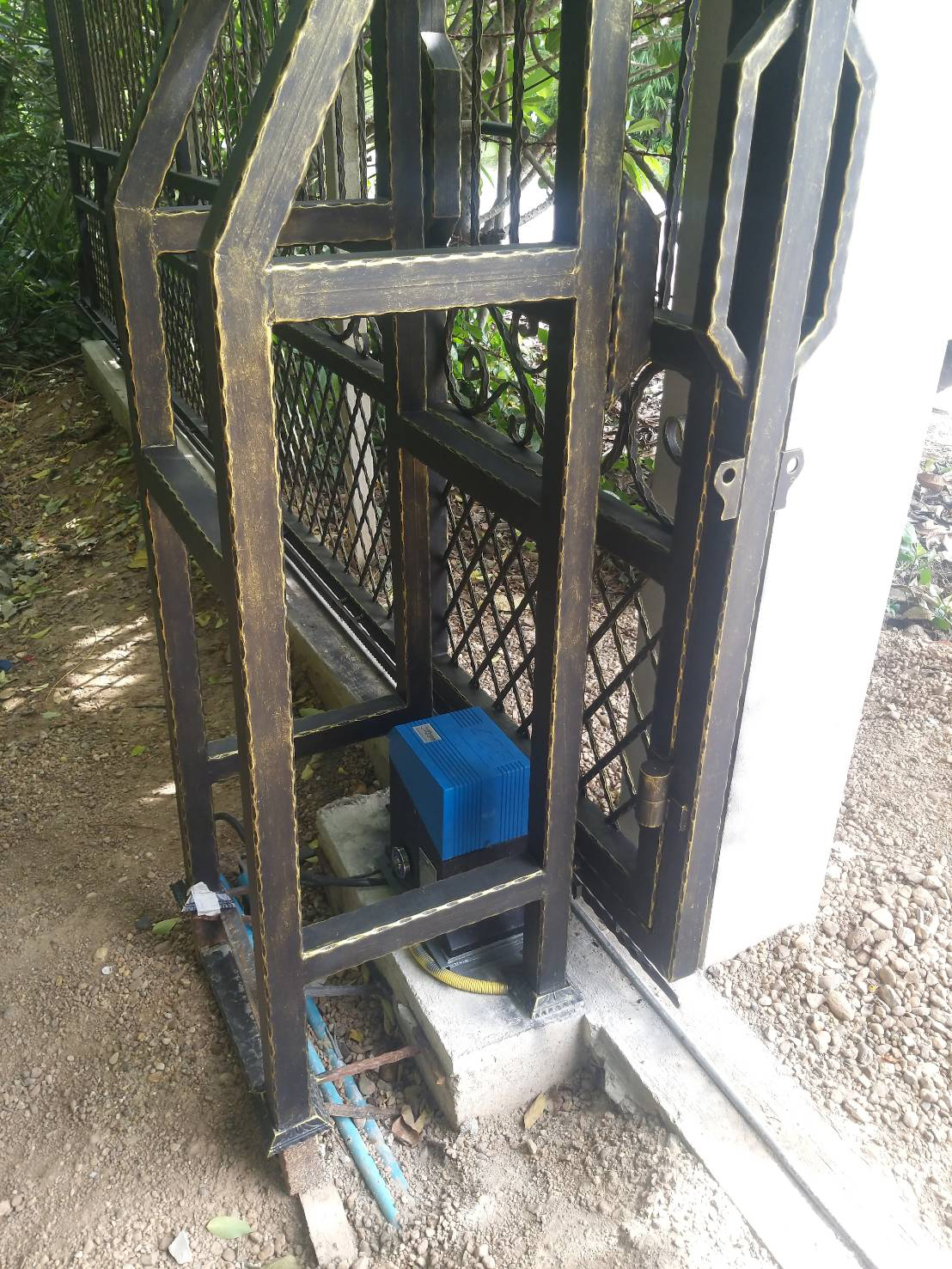 50 - https://tosuwan-wroughtirondesign.com | โตสุวรรณ Wrought Iron Design รับออกแบบและติดตั้งประตู รั้ว ราวบันได กันตก หลังคา เหล็กดัดอิตาลี คุณภาพสูง ดีไซน์หรูหรา มีเอกลักษณ์ บริการในจังหวัดนครปฐมและใกล้เคียง